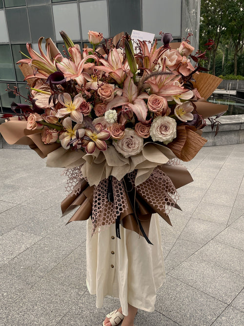 FT110 - Brownie-Colored Giant Bouquet