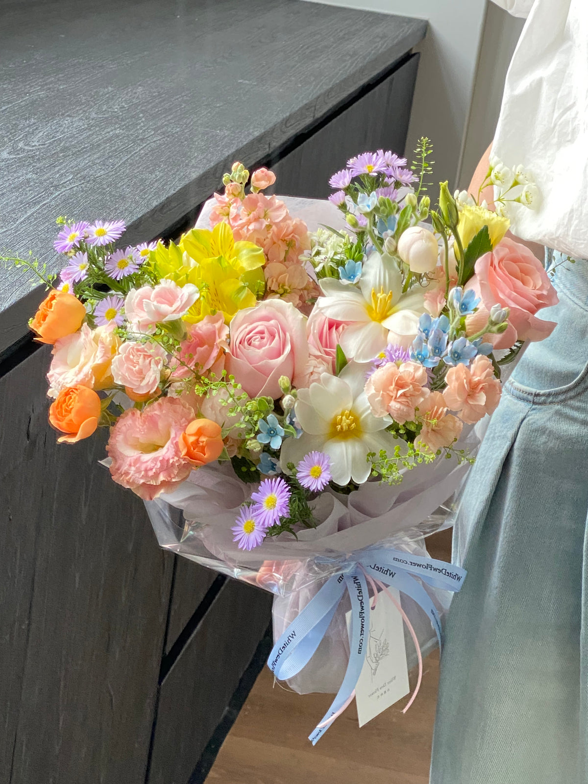 VD192-Spring Garden Valentine Bouquet