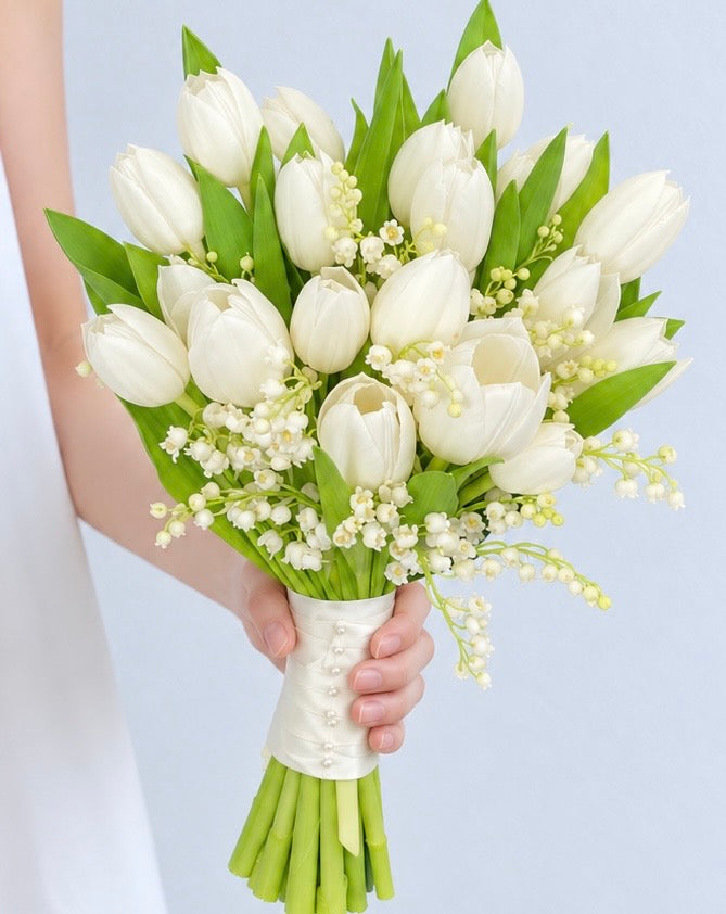 BD31-Lily of the Valley with White Tulip