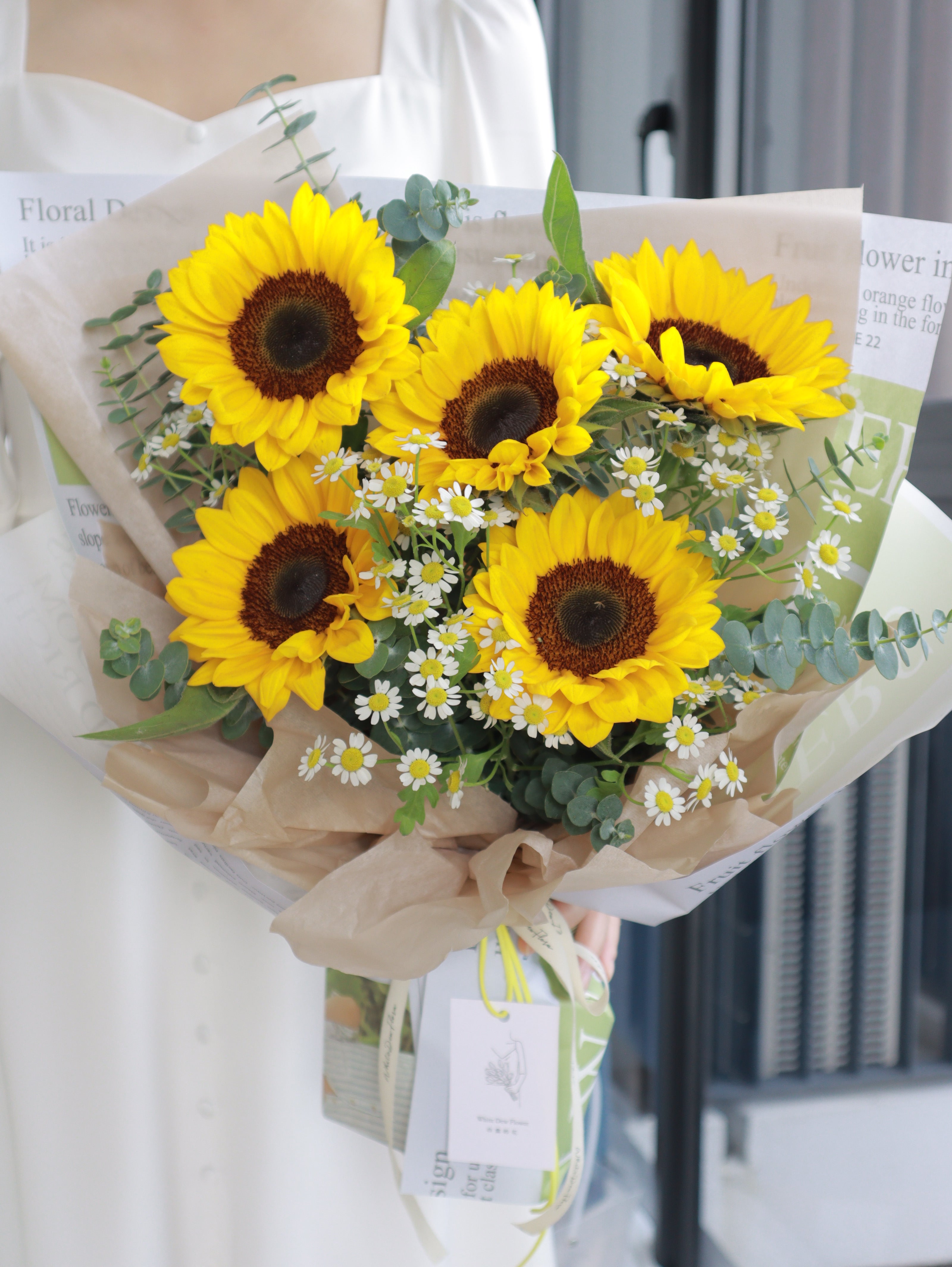 Bring Sunshine To Someone's Day with Oh My Sunshine