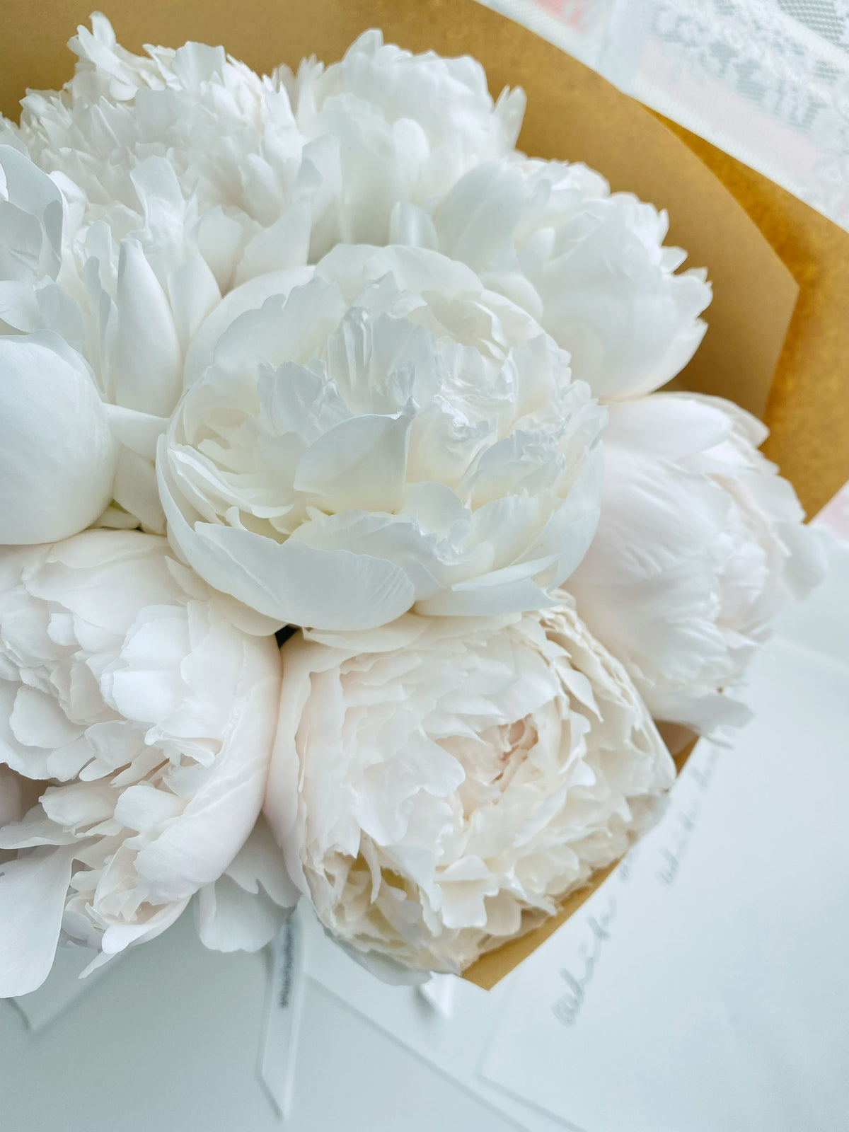 FT51-White Peony Bouquet